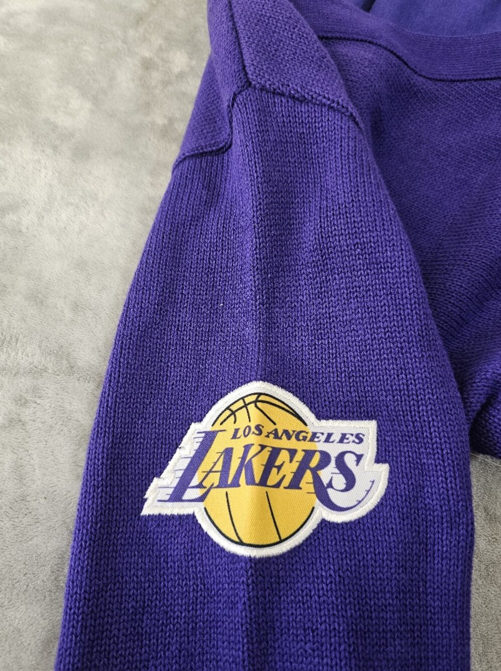 NWT Women's FISLL LA Lakers Chenille Letterman Cardigan Sweater Purple Sz M - Picture 8 of 13